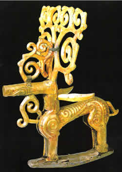 Двухплоскостная скульптура оленя. Золото, серебро, бронза, дерево. 4 в. до н. э.