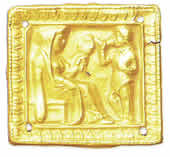 Богиня с зеркалом и скиф, пьющий из рога. Золото. 350-е годы до н. э.